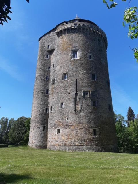Appartamento L'étape de la Tour Grand-Fougeray Esterno foto