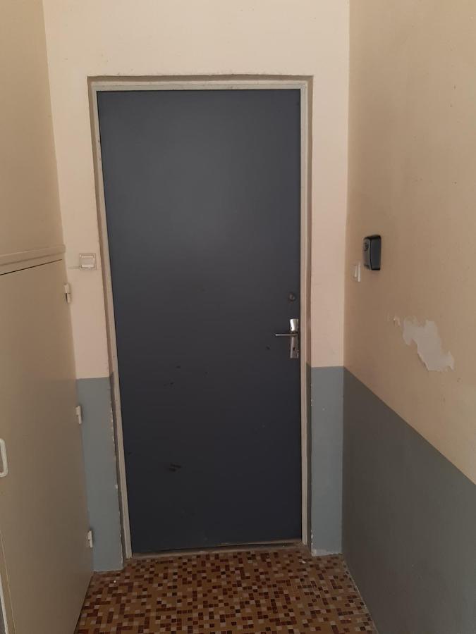Appartamento L'étape de la Tour Grand-Fougeray Esterno foto